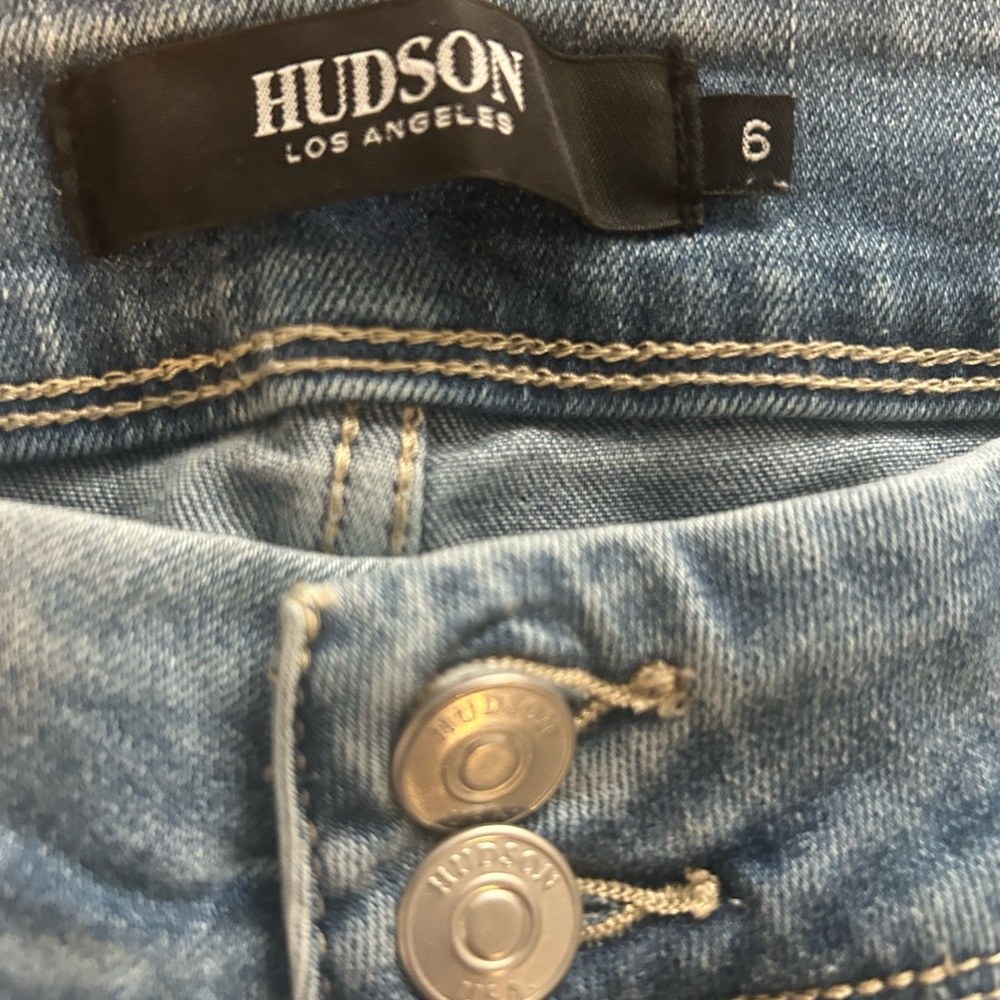 NWT Hudson brand Women’s Sz 28/6 Straight Leg Slim Fit Mid-Rise Jeans - Picture 6 of 8